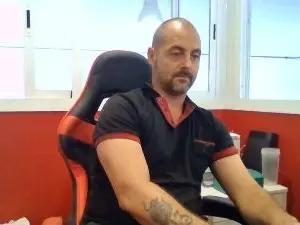 Cam4 Sex Cam of DoctorMad82
