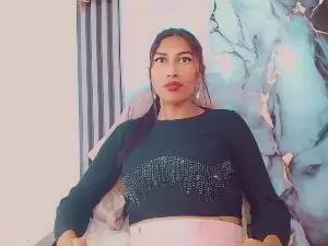 Cam4 Free Live Porn of khiara_moretti