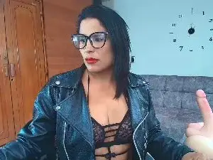 Cam4 Live Sex of majo_soussa