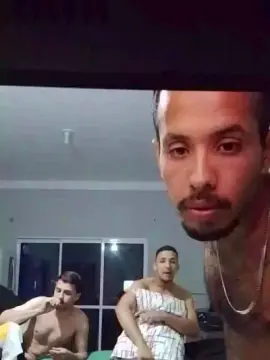 Cam4 Sex Cam of Lucascunha0202