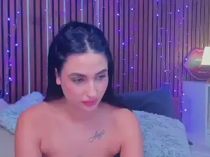 Cam4 Nude Webcam of CamillaParis25