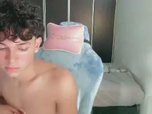 Cam4 Watch Live Sex Cams of 2C_BBY