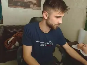 Cam4 Free Live Porn of KyloEast