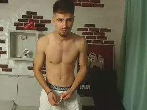 Cam4 Free Live Porn of KyloEast