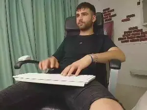 Cam4 Live Sex Cam of KyloEast