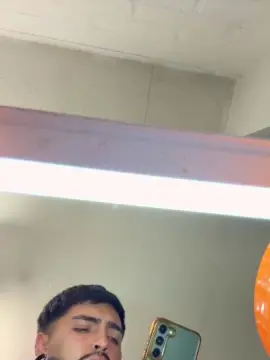 Cam4 Live Porn of levi_rentboy