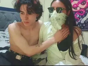 Cam4 Nude Webcam of MoonVelvetDUO