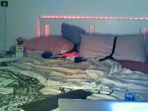 Cam4 Free Live Porn of DeaViolet