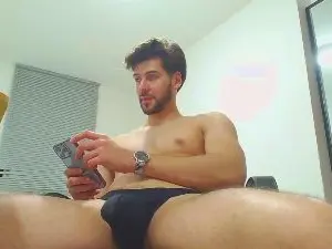 Cam4 Free Live Porn of MARCK_CHEST