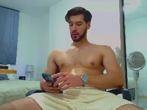 Cam4 Watch Live Sex Cams of MARCK_CHEST
