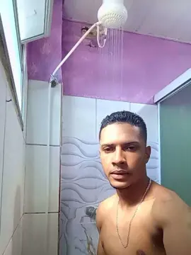 Cam4 Live Porn of Danielsjl