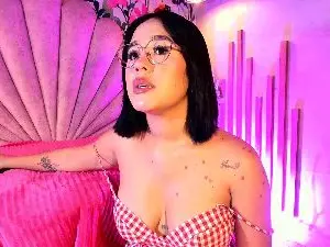 Cam4 Sex Chat of MeganQueen_