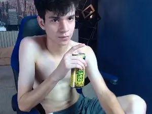 Cam4 Nude Webcam of maxim_rod