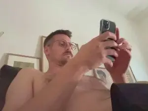 Cam4 Free Live Porn of therealshowroom