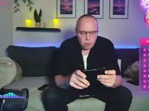Cam4 Live Sex Cam of djShyVibes