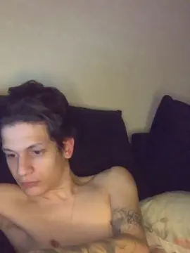 Cam4 Free Live Porn of KauaRubir