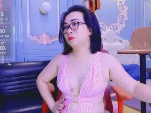 Cam4 Nude Webcam of LucianaME