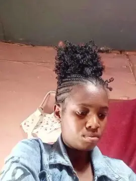 Cam4 Free Porn Cam of emeli2