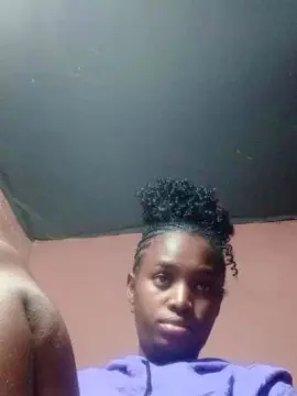 Cam4 Sex Cam of emeli2