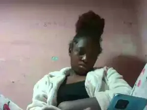 Cam4 Sex Cam of emeli2
