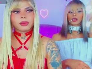 Cam4 Live Sex of leslychaneldoll
