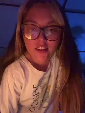 Cam4 Watch Live Sex Cams of aleksandrachile