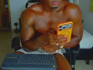 Cam4 Free Live Porn of ErikJackson35