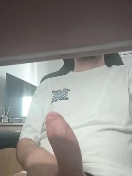 Cam4 Live Porn of ardamen12