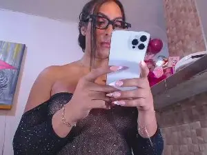 Cam4 Live Porn of Shailett