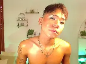 Cam4 Adult Video Chat of tiago_noir