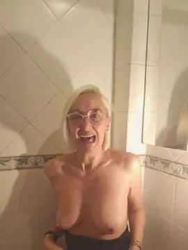 Cam4 Adult Video Chat of Cloe69