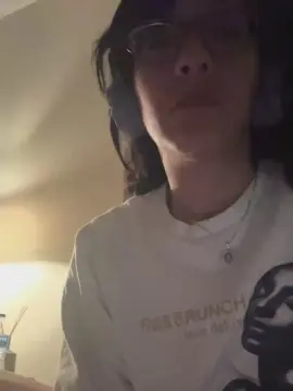Cam4 Free Live Porn of 90scherrypop_