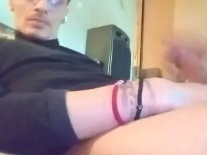 Cam4 Watch Live Sex Cams of Marinoxxx77