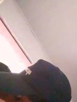 Cam4 Live Porn of carlosed19