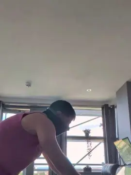 Cam4 Watch Live Sex Cams of hunky_guy4