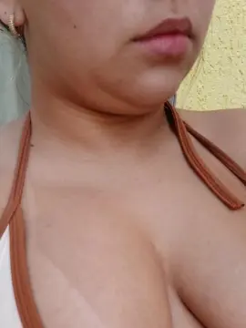 Cam4 Adult Video Chat of Isadiniz18