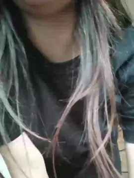 Cam4 Free Live Porn of petitesantaslut