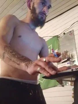 Cam4 Live Sex Cam of Bjamin