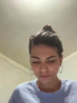 Cam4 Private Sex Chat of Lyviaa_