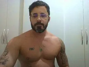 Cam4 Adult Video Chat of Alers87