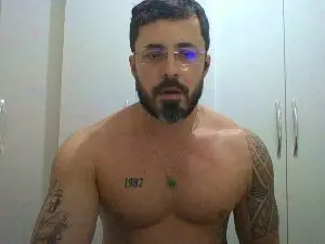 Cam4 Adult Video Chat of Alers87