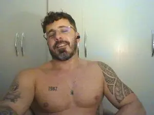 Cam4 Sex Chat of Alers87