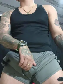 Cam4 Live Sex of Im_massimo777