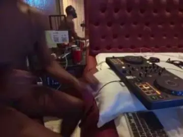 Cam4 Free Porn Cam of tesudoblack85