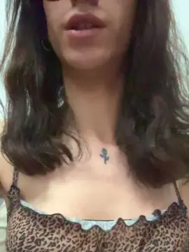 Cam4 Live Sex of Laraa232001