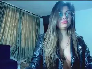 Cam4 Free Live Porn of Clarise0017