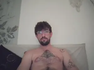 Cam4 Free Live Porn of morb32