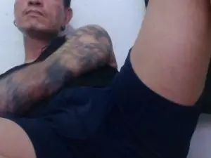 Cam4 Free Live Porn of inked__driller