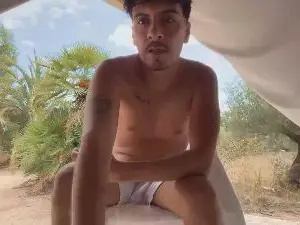 Cam4 Live Porn of alexxx_turco