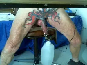 Cam4 Live Porn of swingerboy49